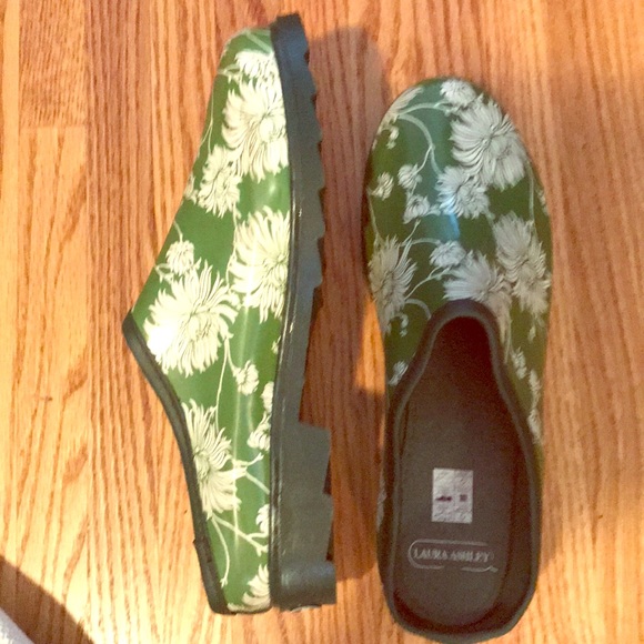 laura ashley clogs